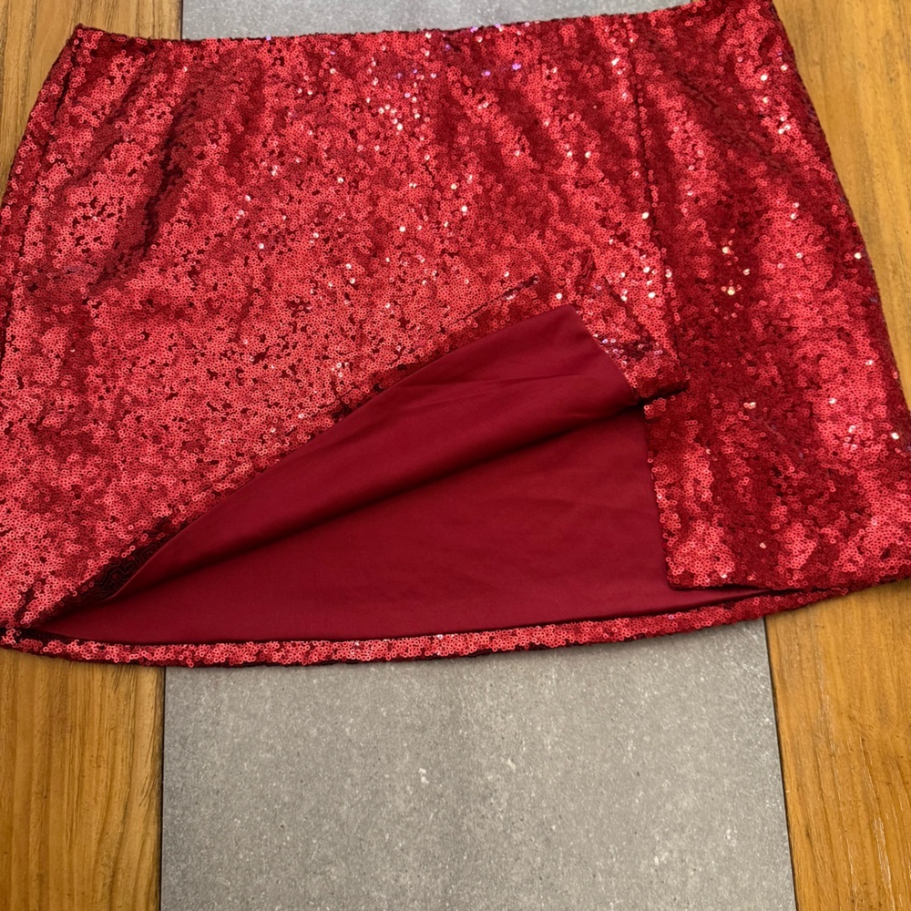 ASTR the Label Sequin Holiday Party Burgundy Red Wine Mini Skirt Size XL - Picture 4 of 9